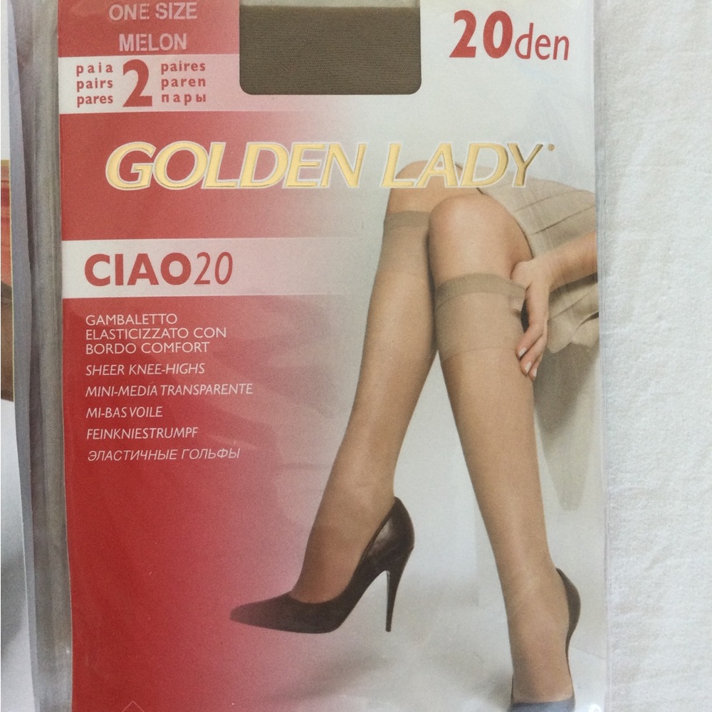 4 Pairs of Sheer Knee-Highs NWT
